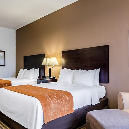 Comfort Inn & Suites Lawrence - University Area Экстерьер фото
