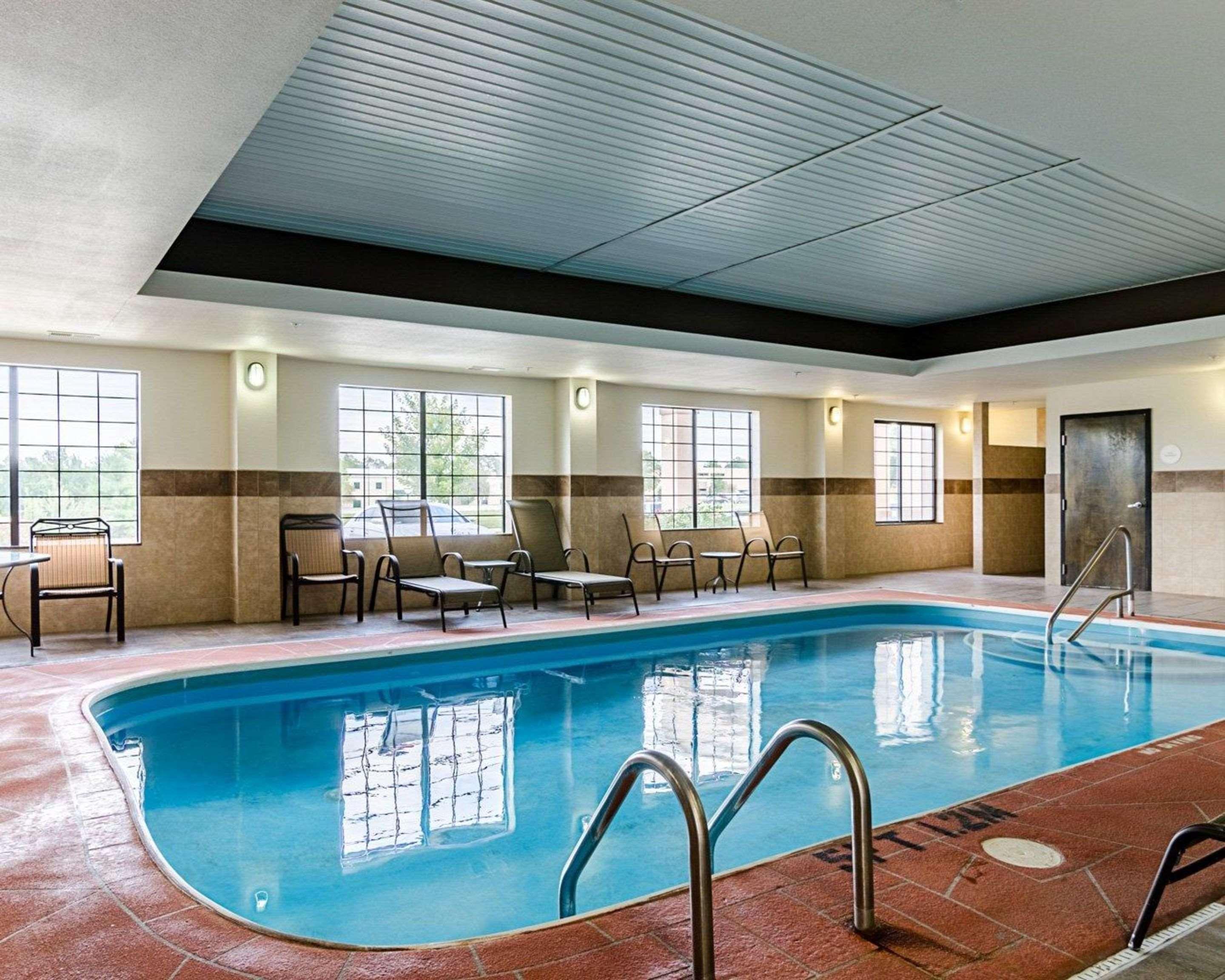 Comfort Inn & Suites Lawrence - University Area Экстерьер фото