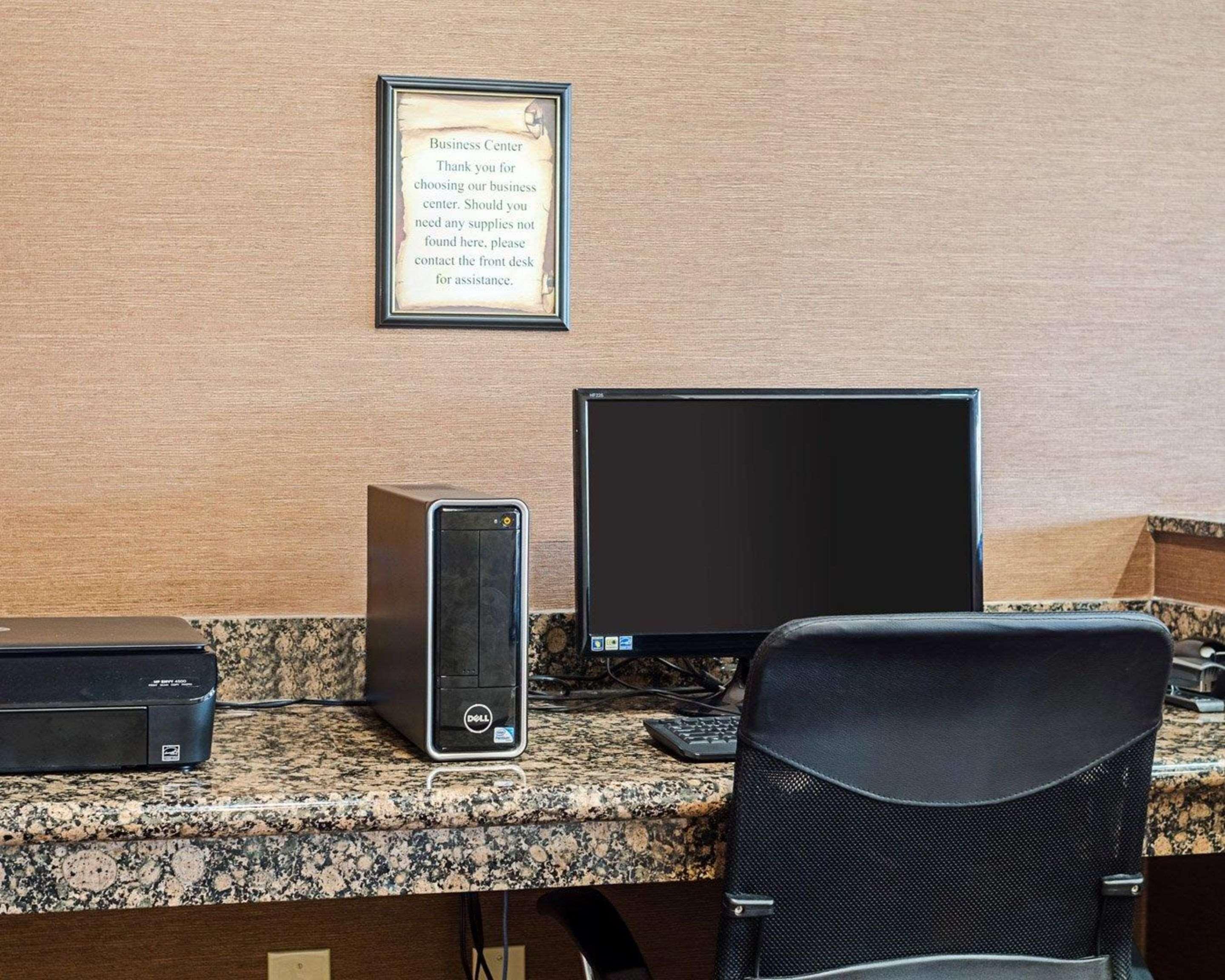 Comfort Inn & Suites Lawrence - University Area Экстерьер фото