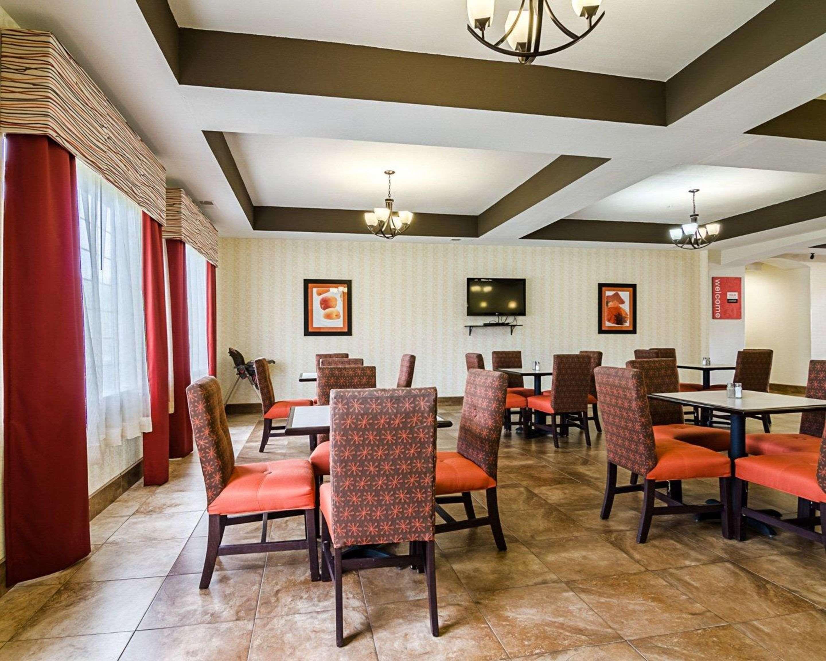 Comfort Inn & Suites Lawrence - University Area Экстерьер фото