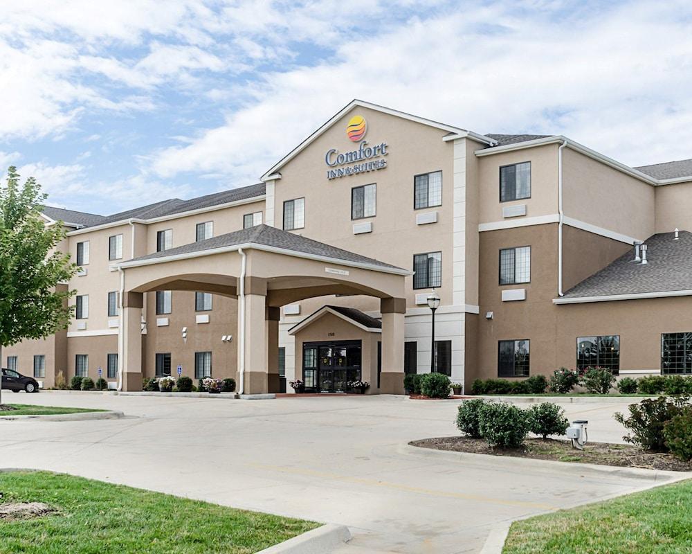 Comfort Inn & Suites Lawrence - University Area Экстерьер фото