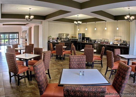 Comfort Inn & Suites Lawrence - University Area Ресторан фото