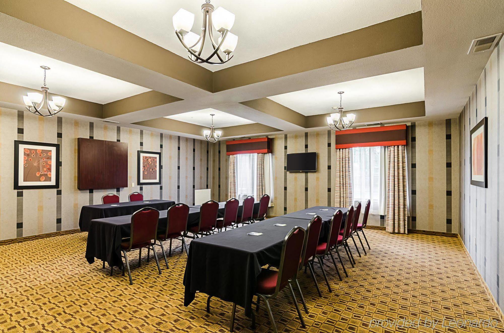 Comfort Inn & Suites Lawrence - University Area Экстерьер фото